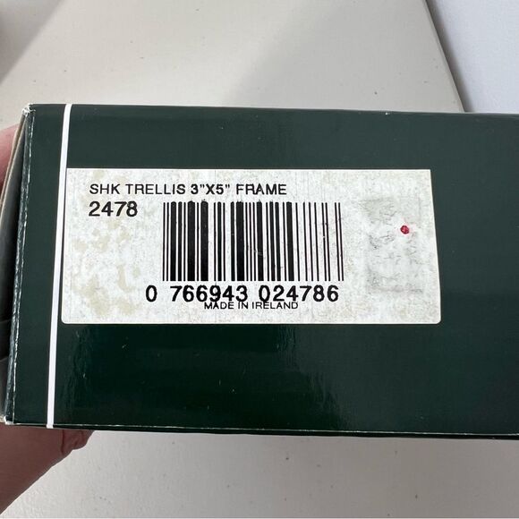 NIB Belleek Shamrock Trellis 3”x5” Parian China Made In Ireland Picture Frame - Picture 11 of 11